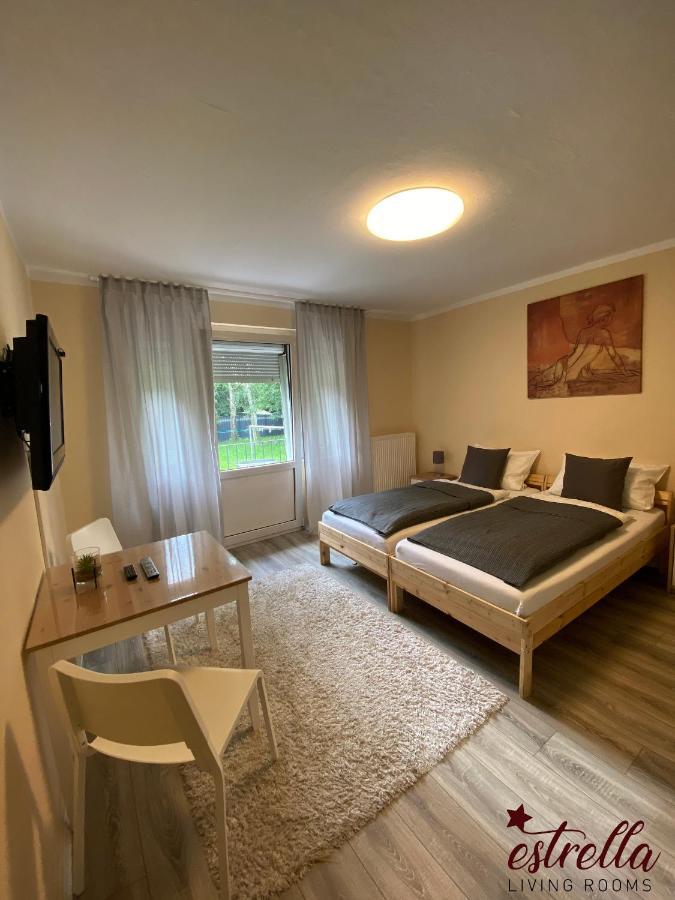 Estrella24 Living Rooms 87 Paris Херне Екстериор снимка